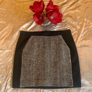 🌹J.Crew 100% Wool Black & White Mini Skirt